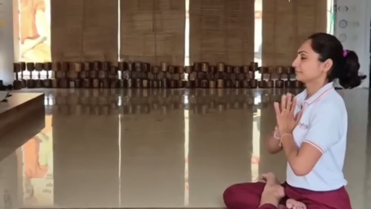 Kids yoga class in Surat